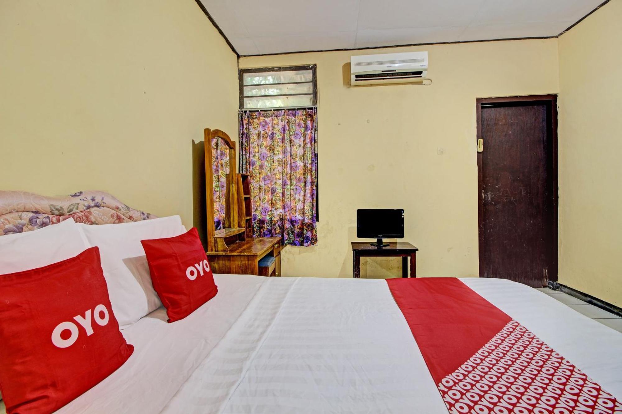 Oyo 92761 Hotel Sendang Asri Wonogiri Bagian luar foto